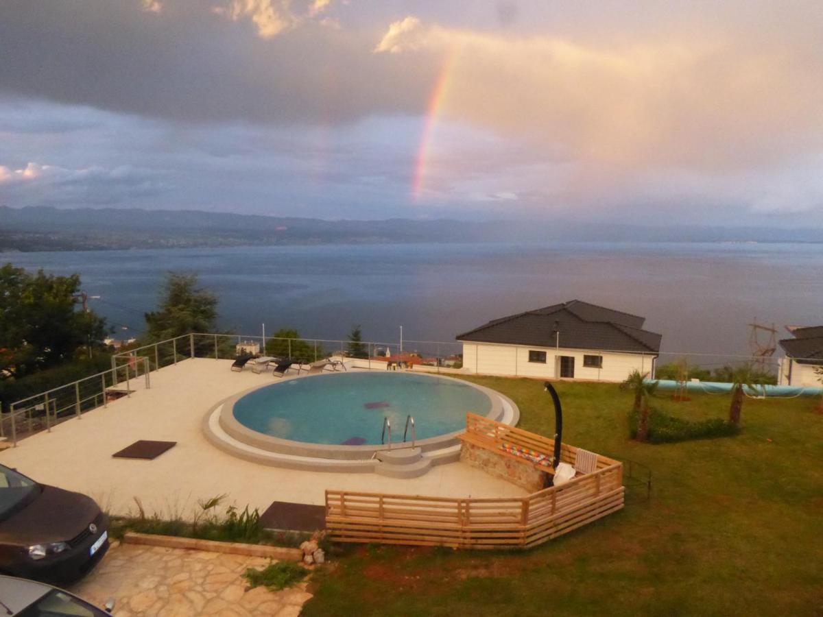 Villa Annika Ловран Экстерьер фото